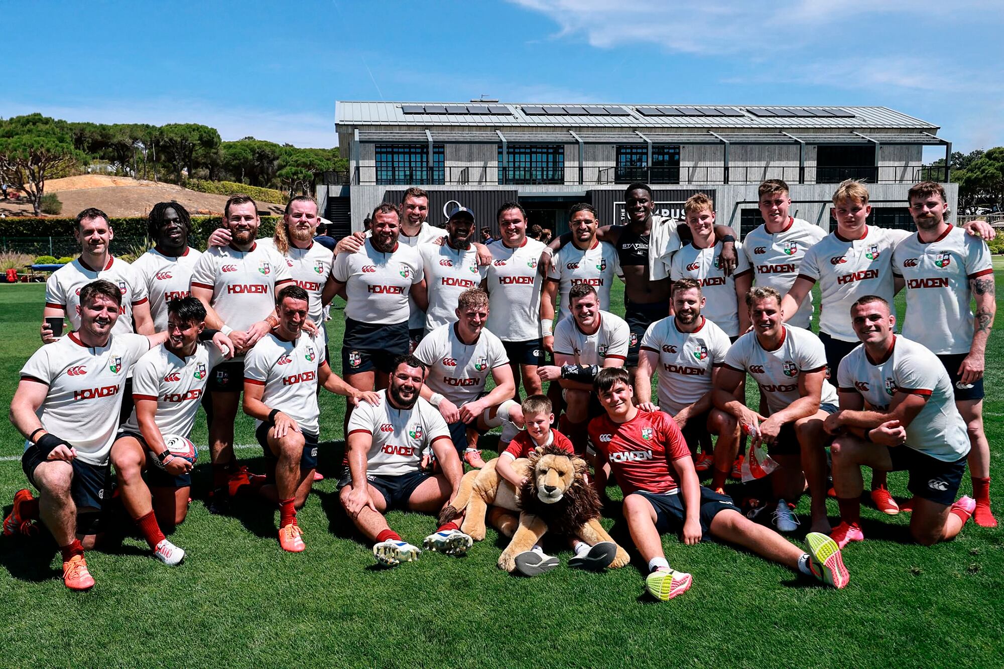 Ingleses, galeses, irlandeses y escoceses componen British & Irish Lions, un conjunto emblemático que cada cuatro años sale de gira por el hemisferio Sur y mueve a decenas de miles de hinchas.
