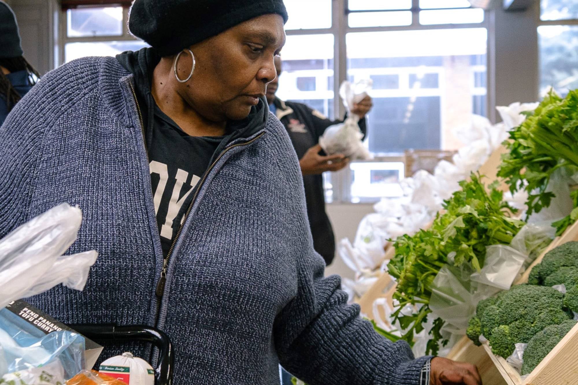 Las personas que lo necesiten podrán acceder a las despensas gratis en Florida