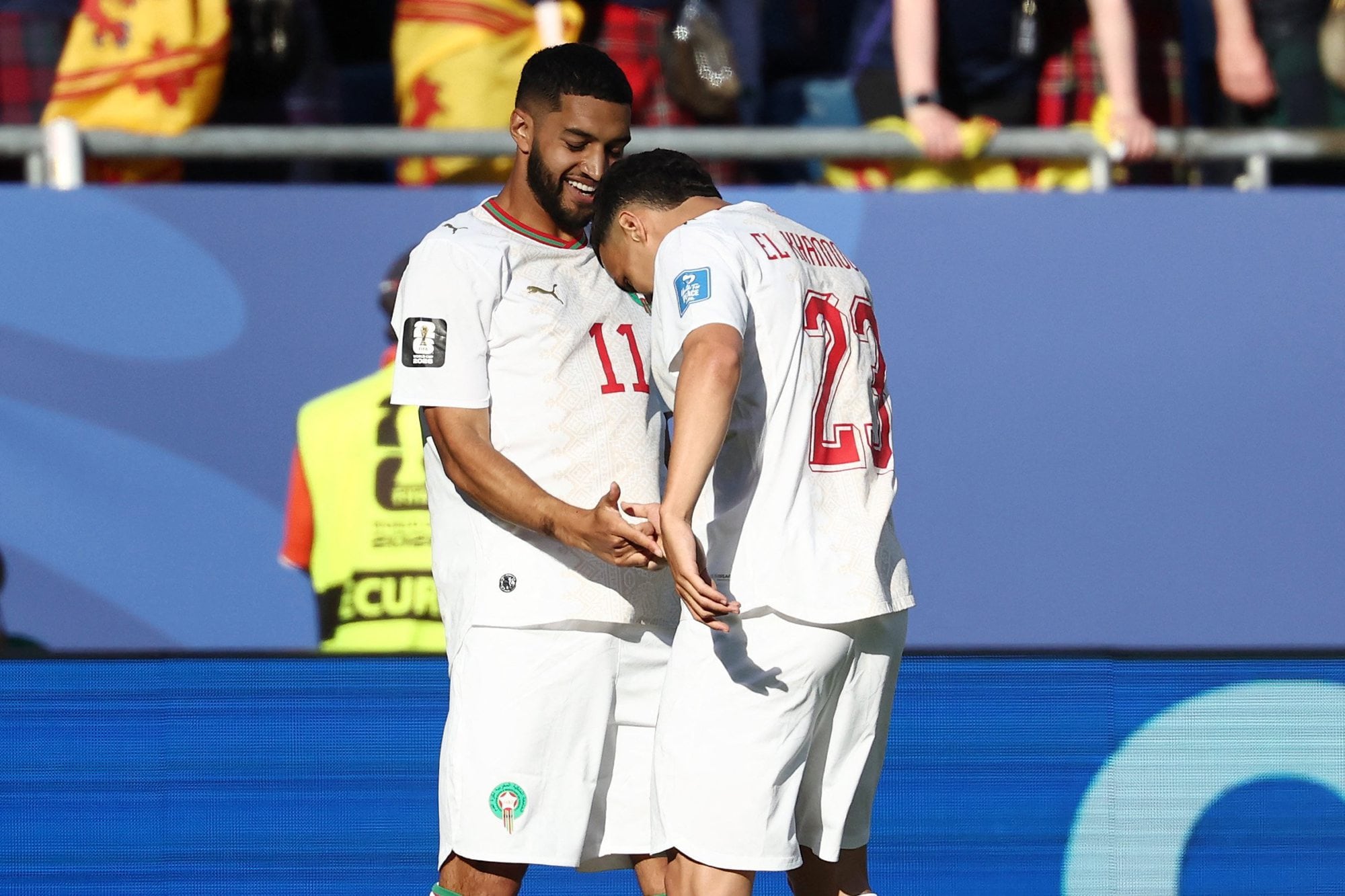 Ismael Saibari (11) festeja su gol con Bilal El Khannouss; Marruecos supera a Escocia por 1-0 en Boston, por el grupo C del Mundial 2026