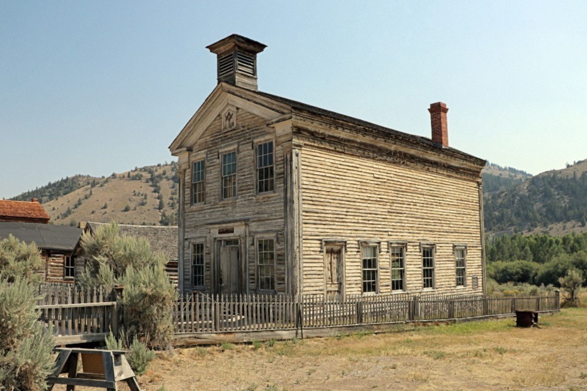 El “pueblo fantasma” de Montana, que se remonta la fiebre del oro en EE.UU. y parece detenido en el tiempo