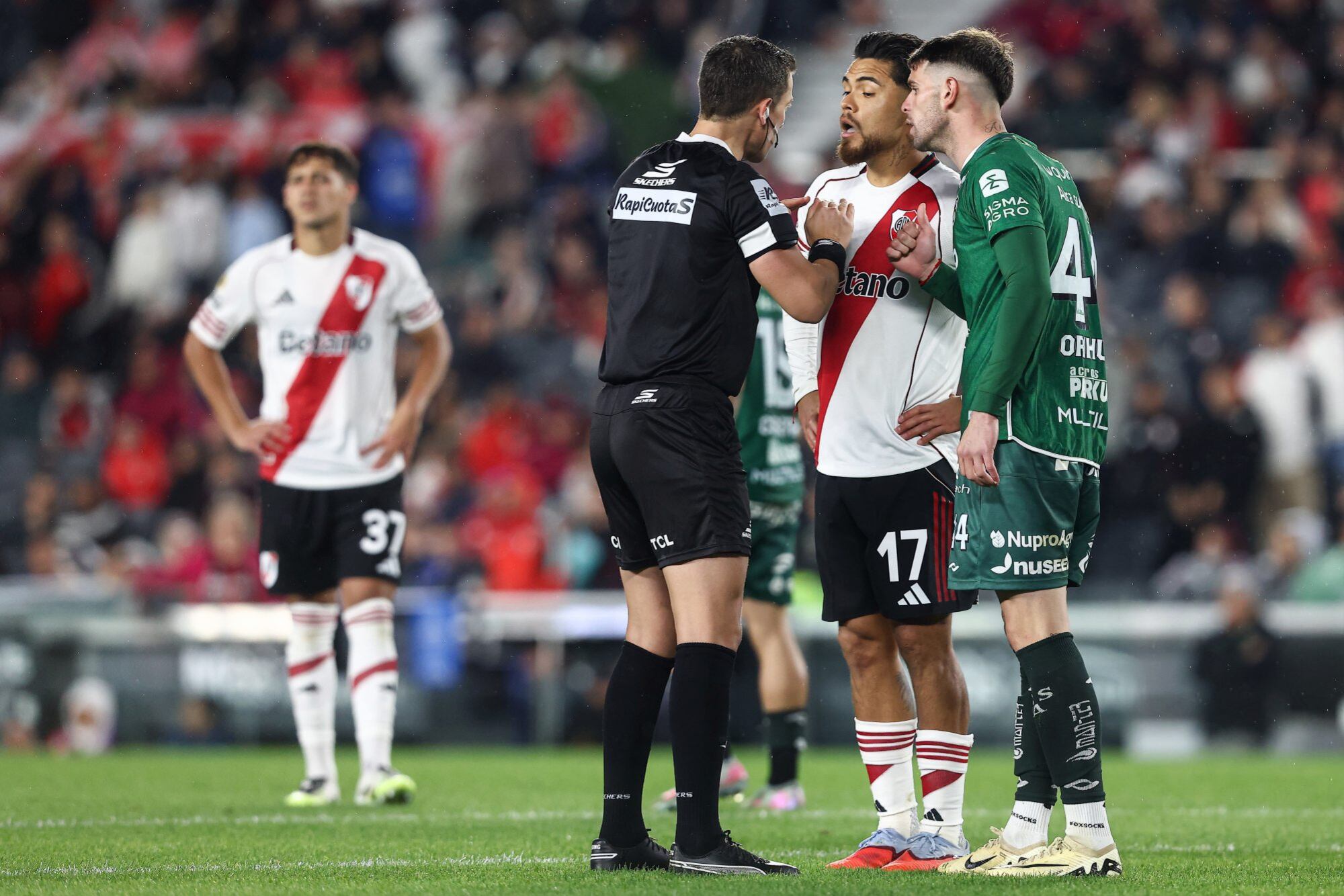 River vs Sarmiento de Junín. Estadio Más Monumental