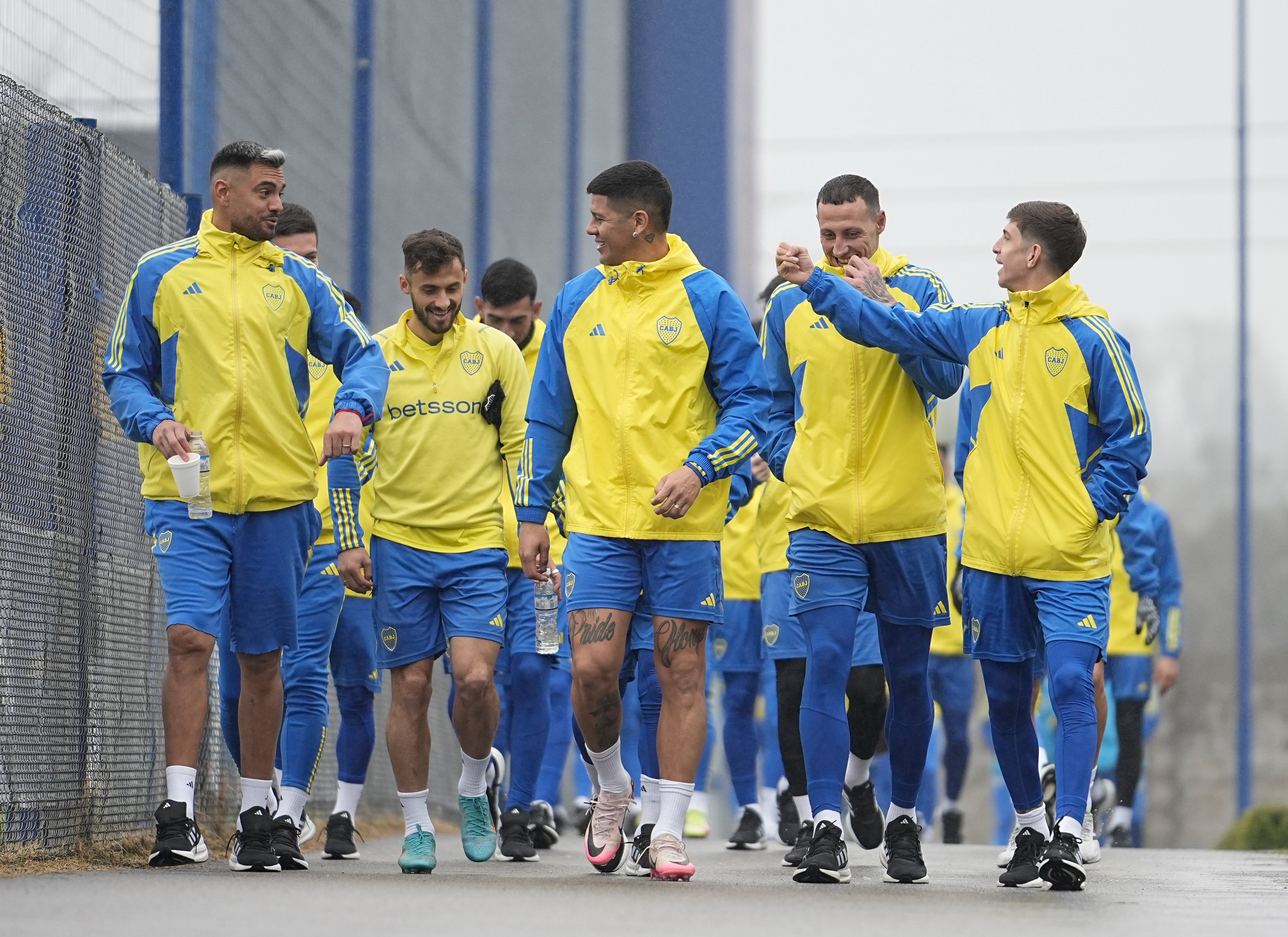 Otros tiempos: Romero, Saracchi, Rojo y Lema, al frente del grupo