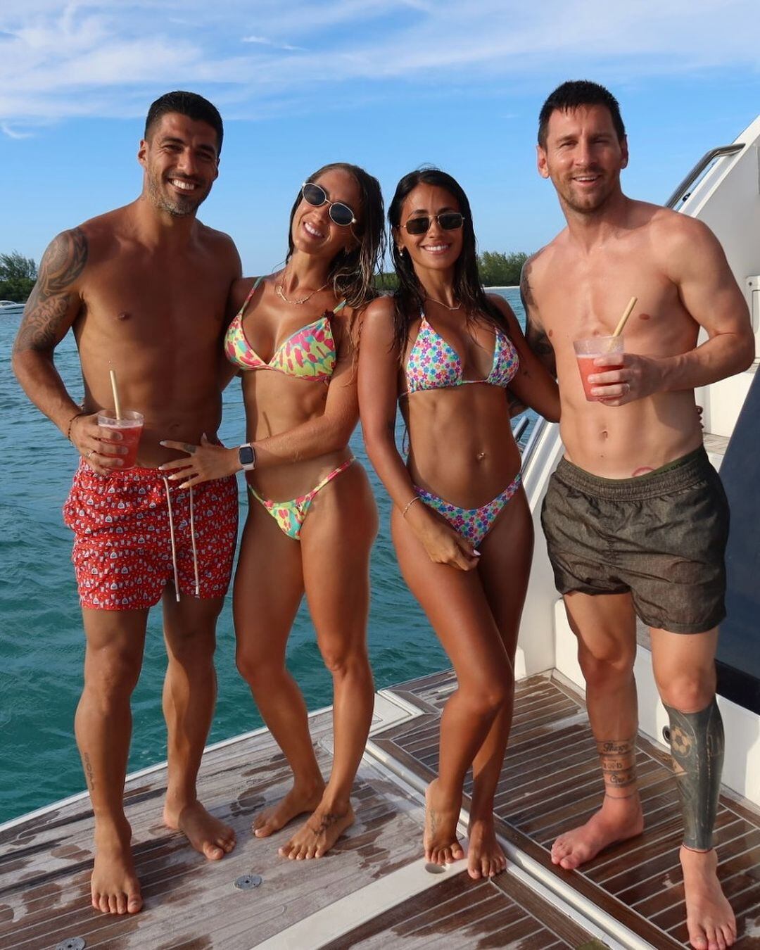 Luis Suárez, Sofía Balbi, Antonela Roccuzzo y Lionel Messi disfrutaron de un paseo en yate