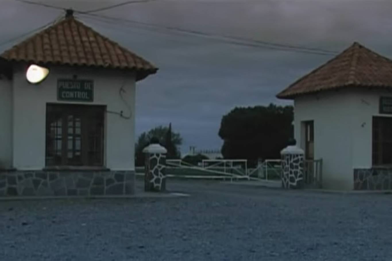El acceso al penal de Rawson