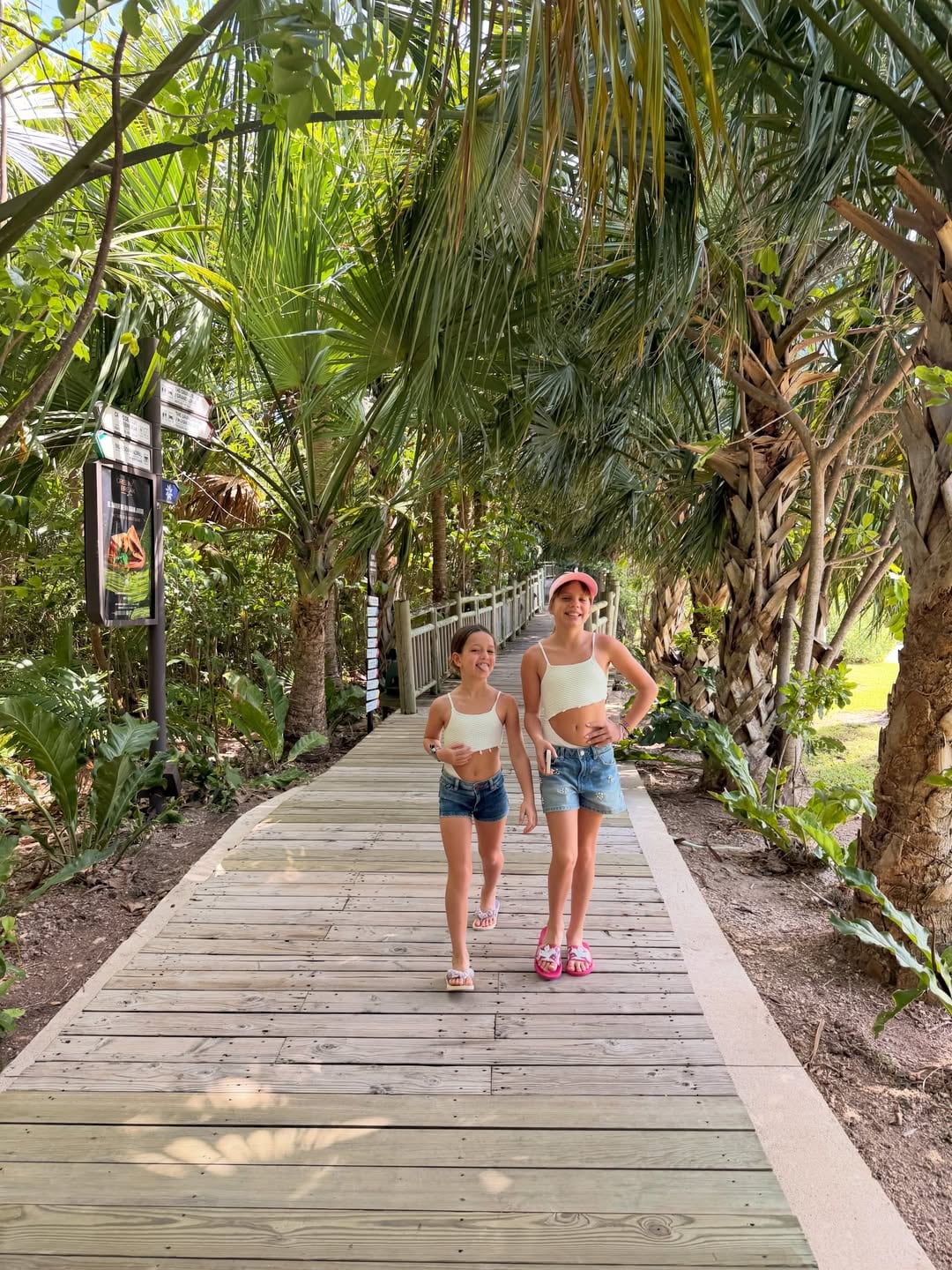 Las niñas disfrutaron de sus días en la playa (Foto: Instagram @camihoms)