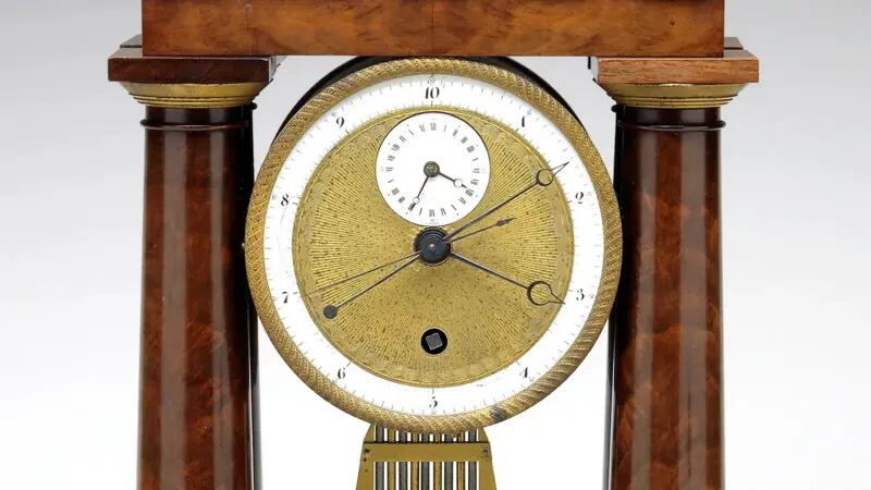 La razón por la que una hora tiene 60 minutos y el intento fallido de hacer que tenga 100