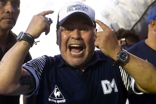 Sin descensos: el "milagro" de Maradona que redimió a Gimnasia de los promedios