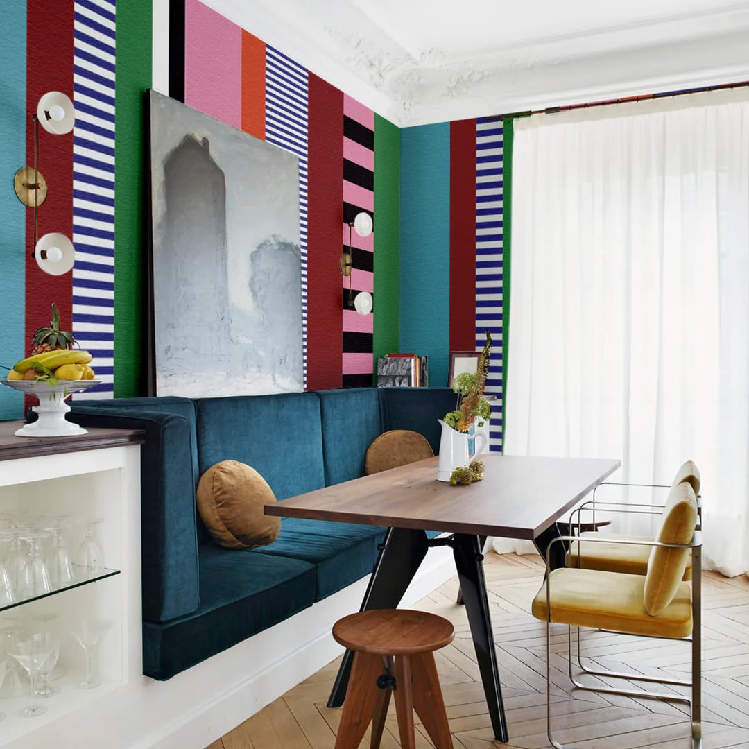 Un espacio transformado con mucha audacia usando los papeles de Edición Particular