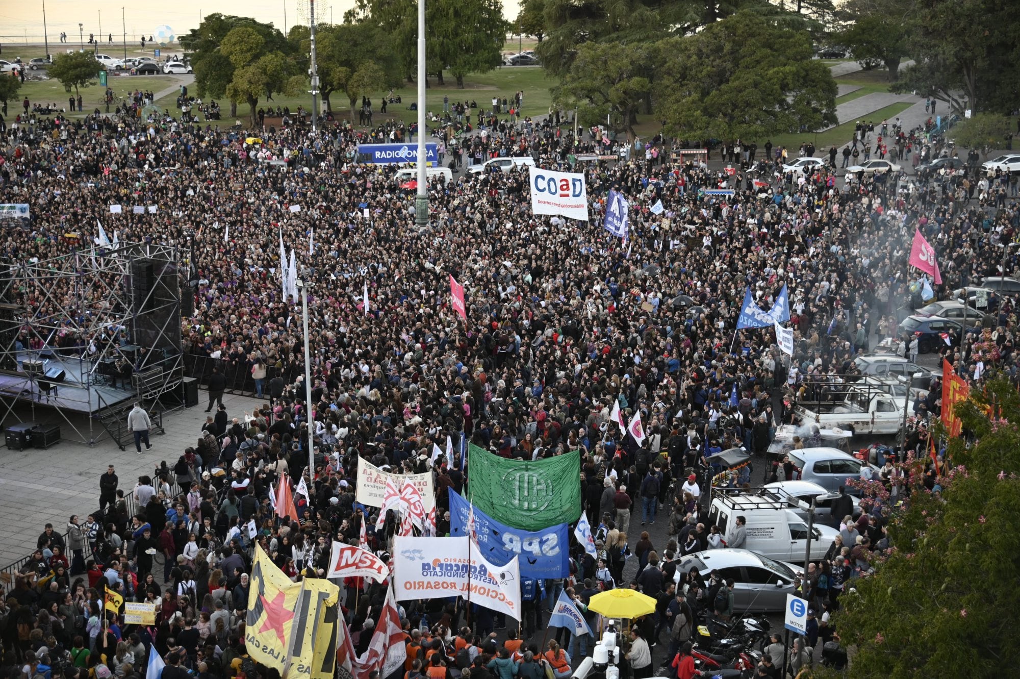 Las movilizaciones se extienden, entre otras provincias, a Santa Fe, con convocatorias en Rosario, Rafaela y la capital
