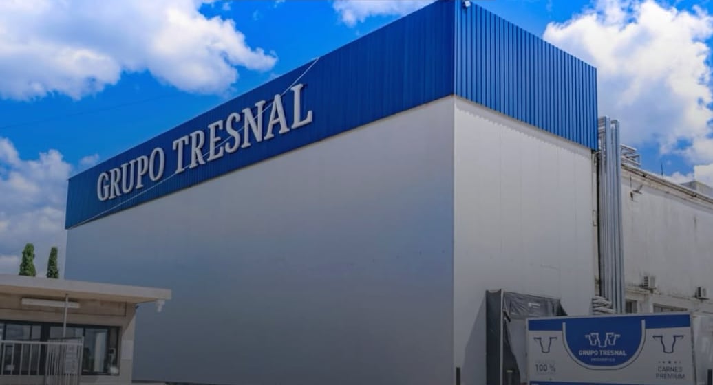 Lacase rechazó de plano cualquier versión que vincule a su empresa con una maniobra irregular: “Somos una empresa grande, integrada punta a punta, con 400 empleados, que va desde la cría, recría, un frigorífico y exportaciones