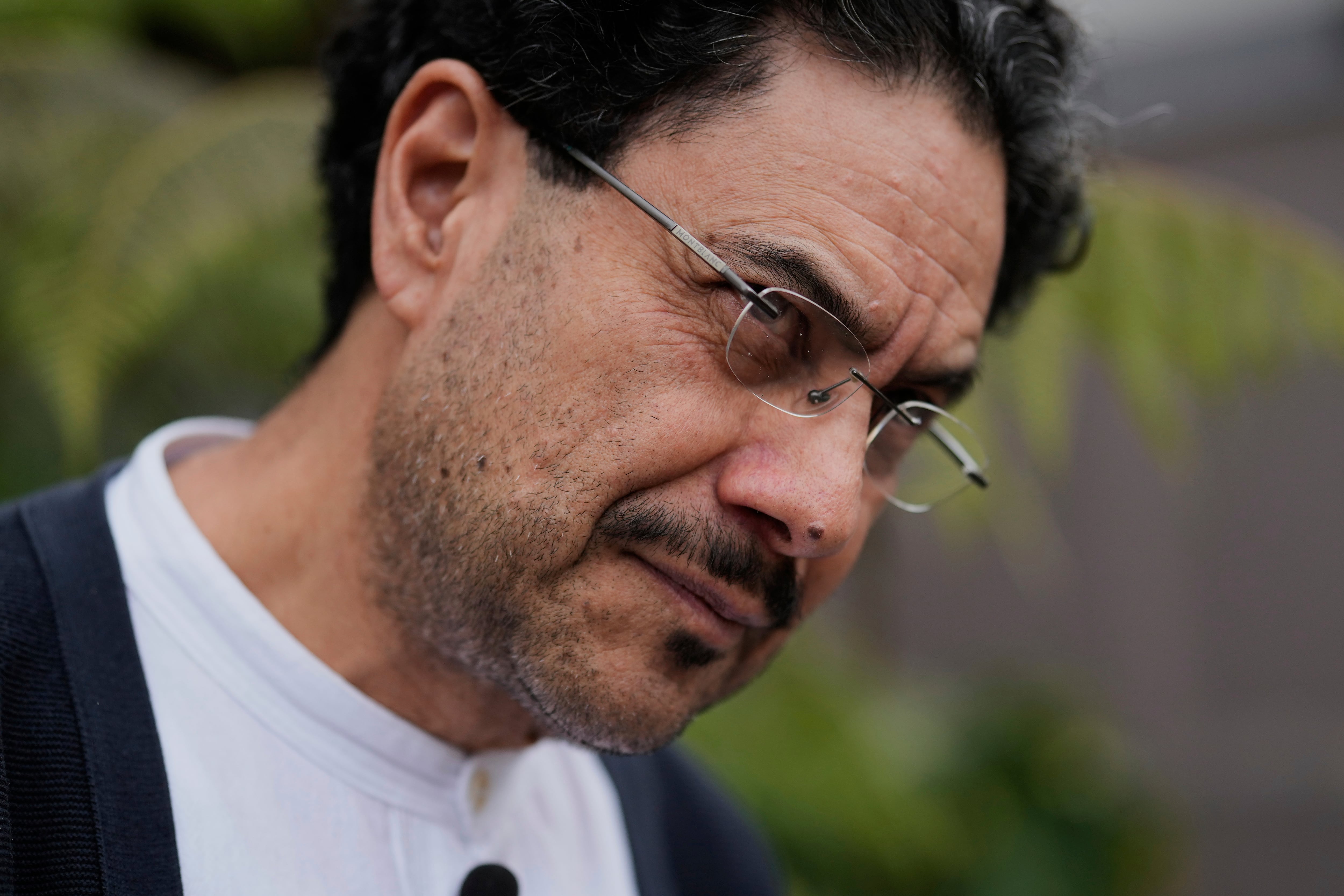 El senador colombiano Iván Cepeda es el candidato del oficialismo con mayor intención de voto, según la última encuesta (AP Foto/Fernando Vergara)