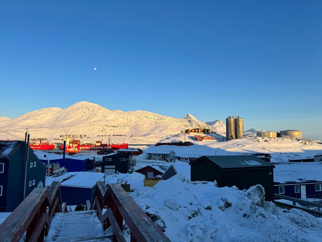 Nieve por todos lados en Nuuk.