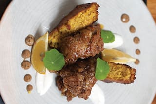 De los Petersen al espíritu barrial de Villa Urquiza, cuatro lugares que redefinen las carnes a las brasas