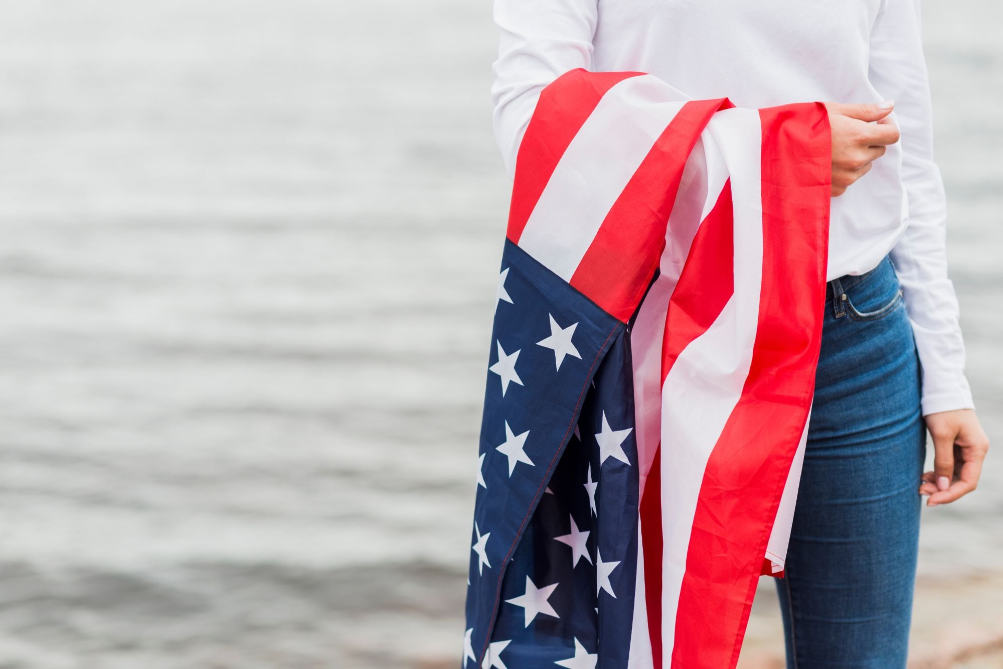 Los migrantes casados con ciudadanos americanos pueden acceder a la green card o naturalización