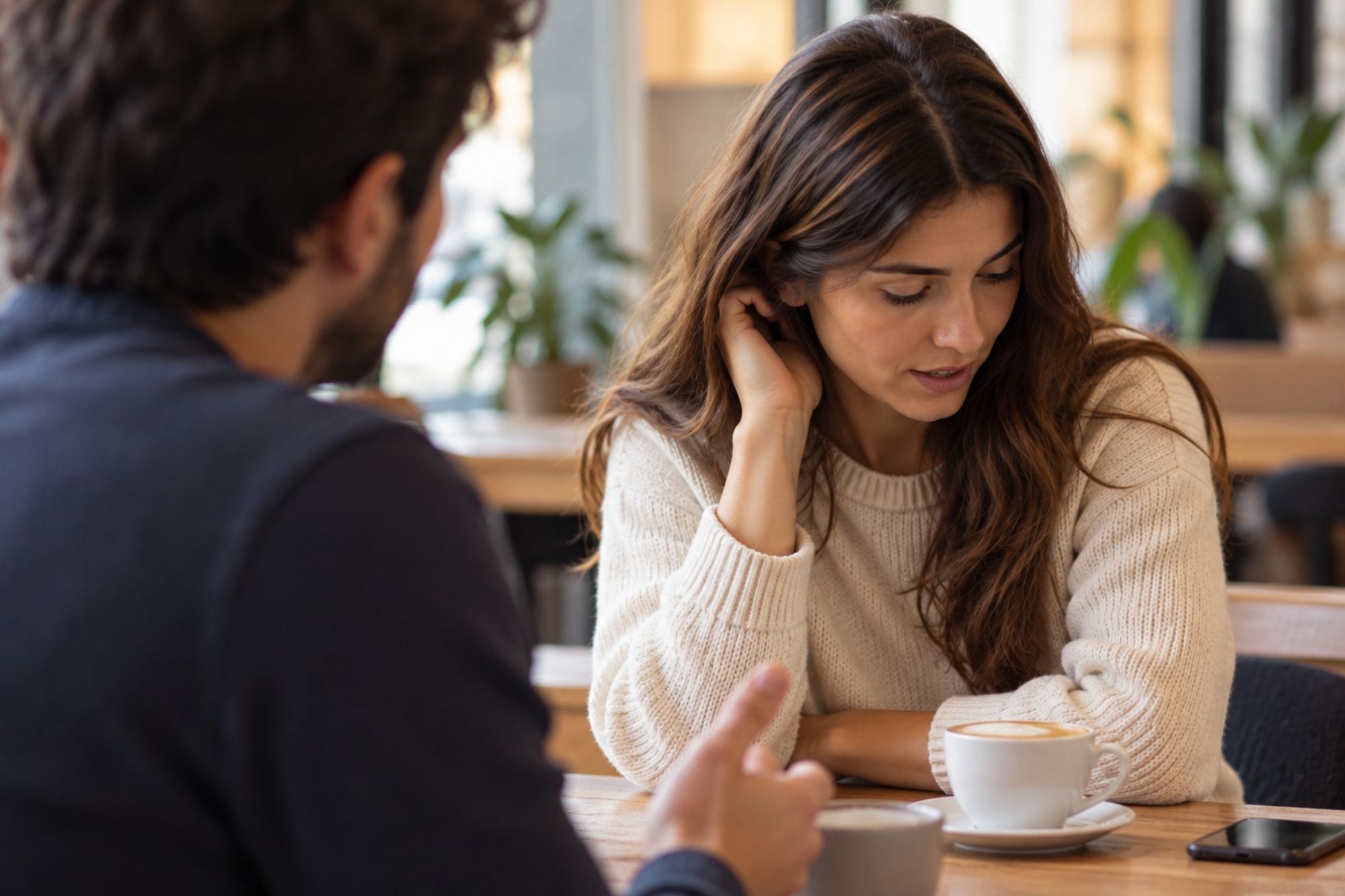 Qué significa que una persona nunca te mire a los ojos cuando habla, según la psicología