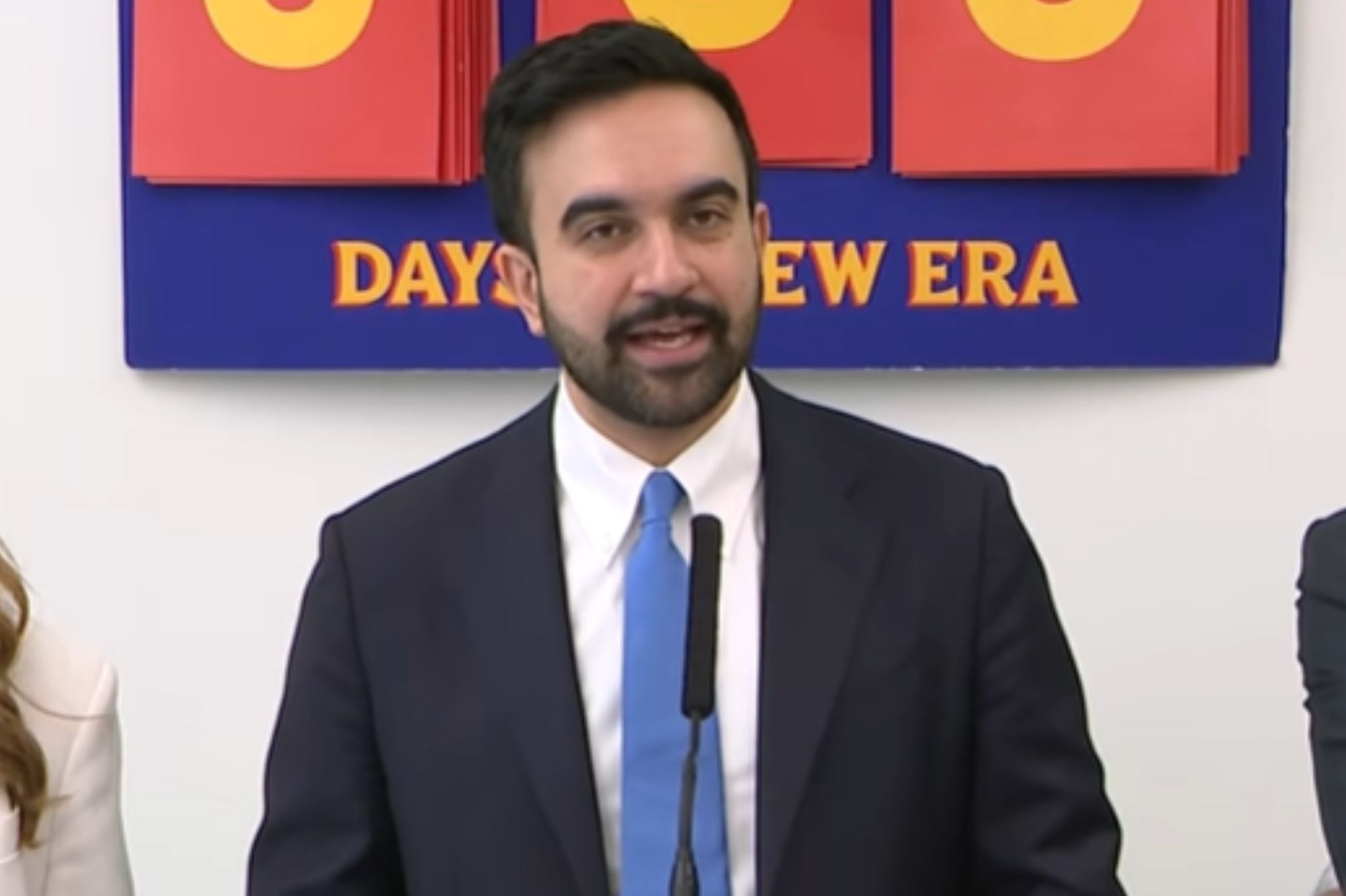 Tras anunciar su decisión de reanudar el desmantelamiento de campamentos de personas sin hogar en la ciudad de Nueva York, el alcalde publicó su plan sobre los refugios