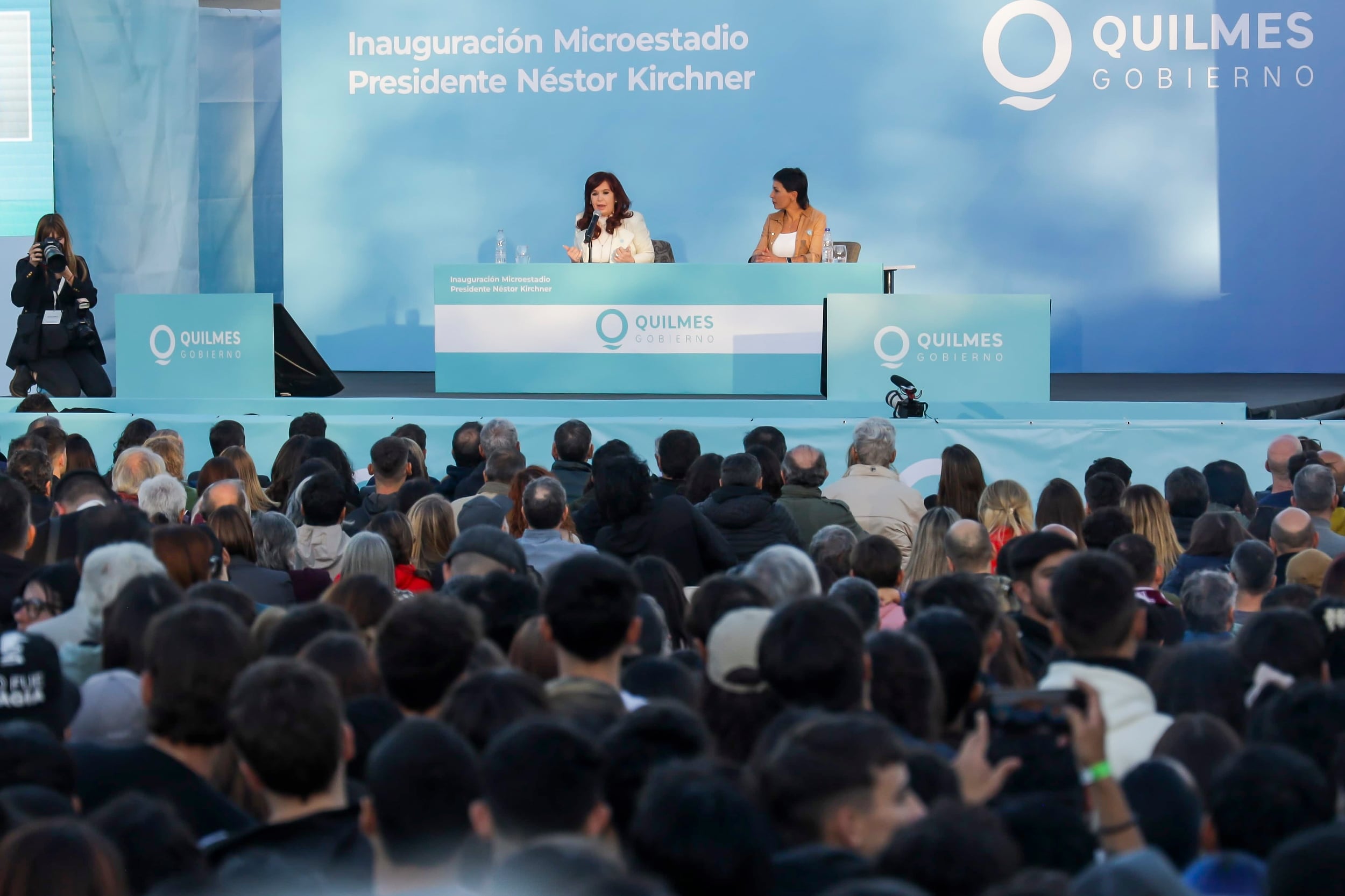 La platea que siguió el discurso de Cristina Kirchner