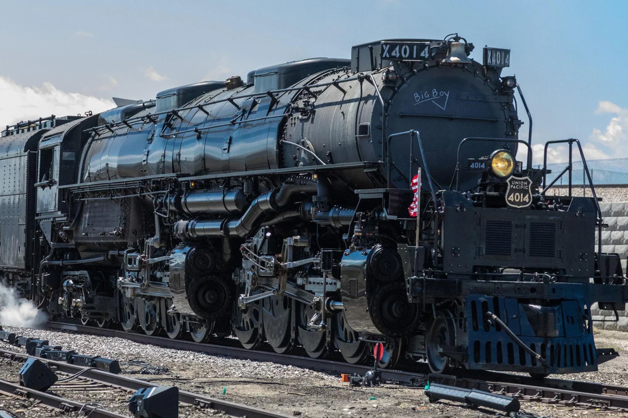 La comparan con un Boeing 747: la locomotora de vapor más grande del mundo llega a California en abril