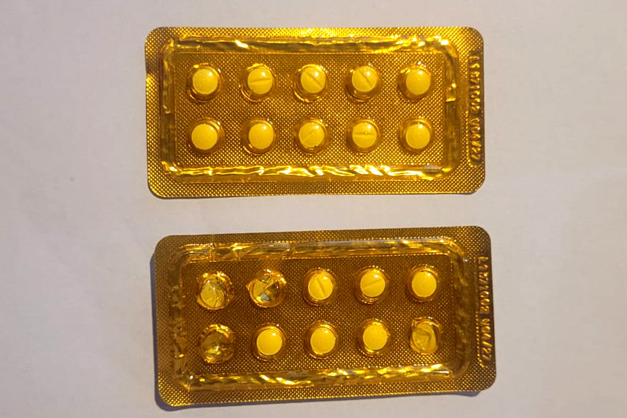 Los blísteres con pastillas secuestrados por personal de la Policía de la Ciudad