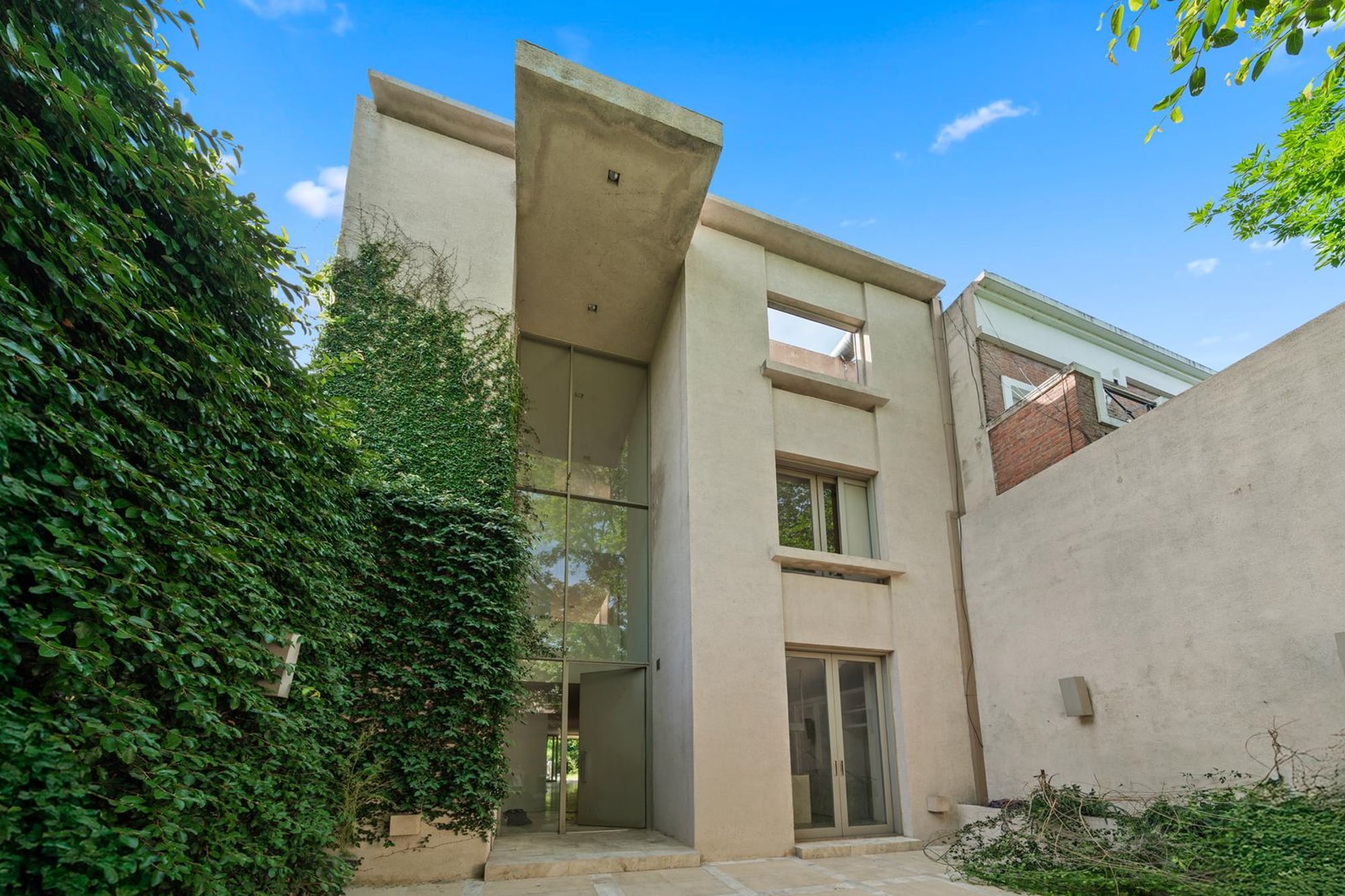 La residencia tiene más de 500 metros cuadrados