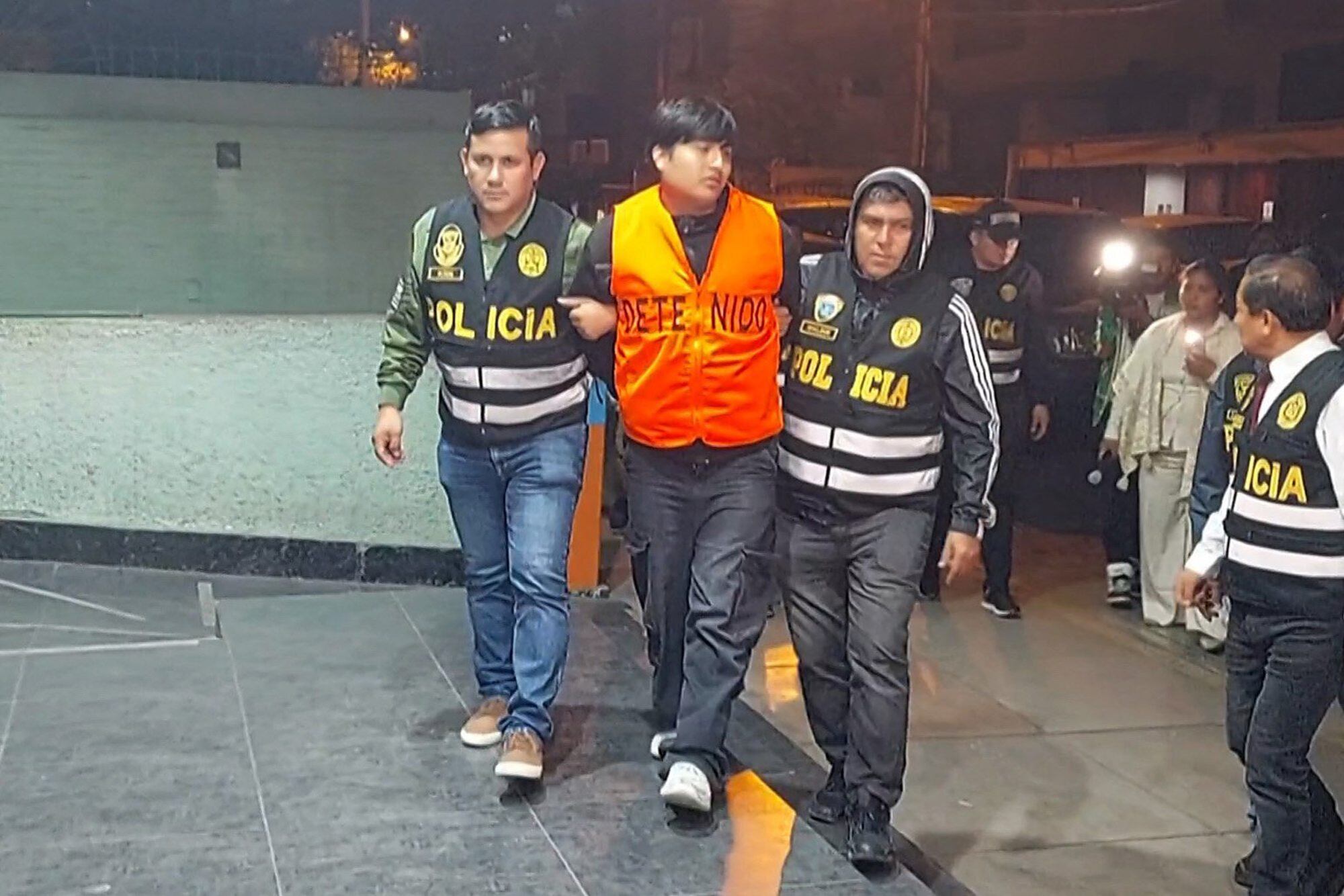 El pequeño J fue detindo en Perú
