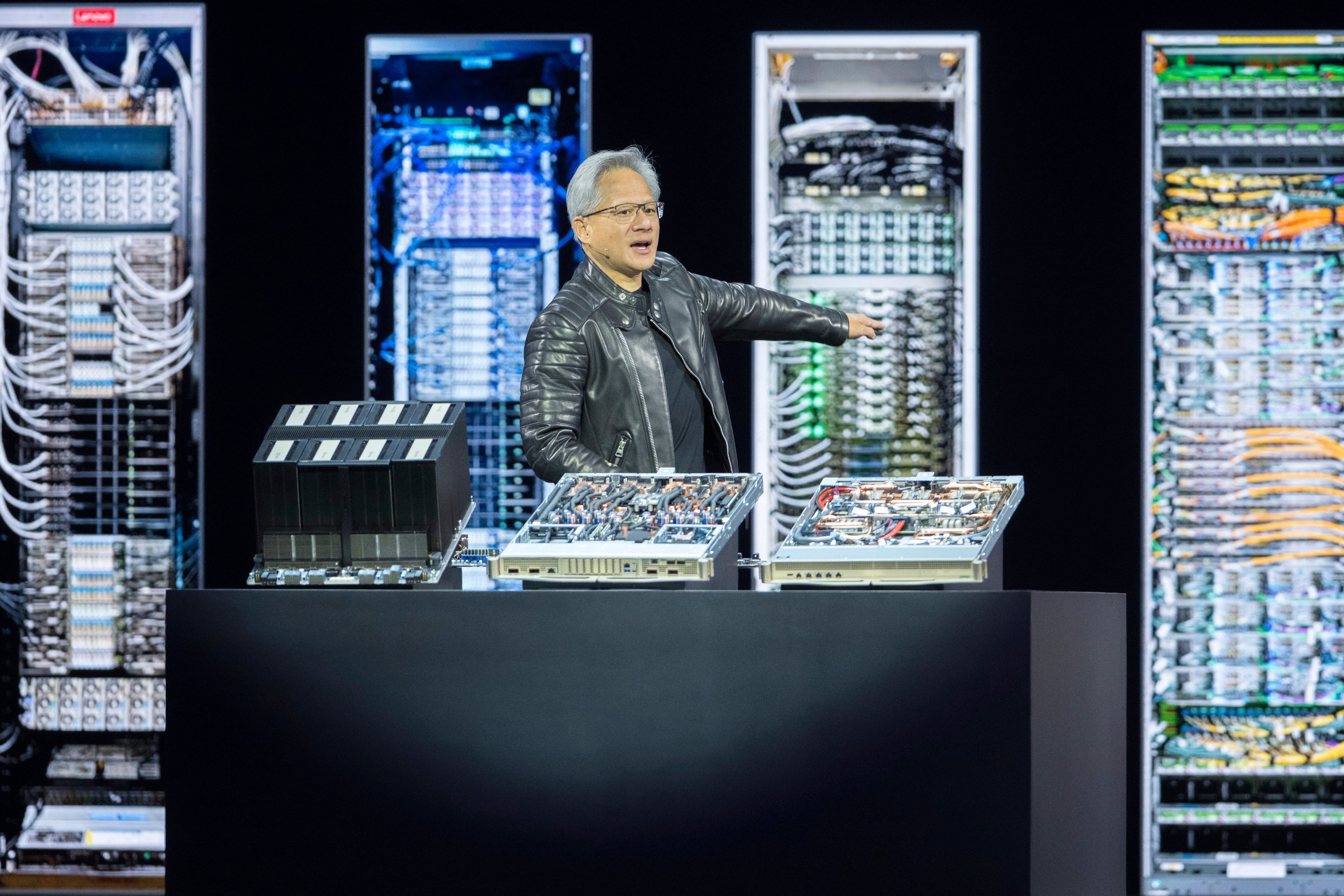 Pernice explica que el valor en la era agéntica estará en los Chips especializados