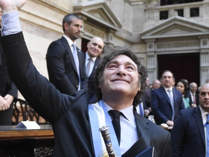 El presidente Javier Milei presenta el presupuesto nacional en el Congreso