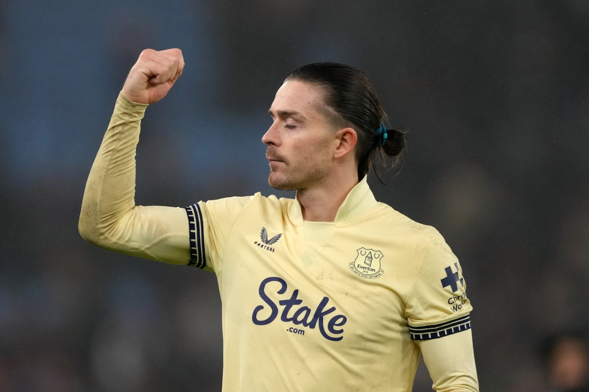 Jack Grealish, exatacante de Aston Villa, fue abucheado durante todo el partido por su evidente salida a Manchester City, años atrás.