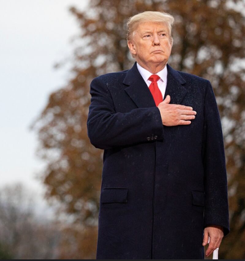 Alrededor del mediodía, el presidente electo recitará un juramento de conformidad con la Constitución de Estados Unidos