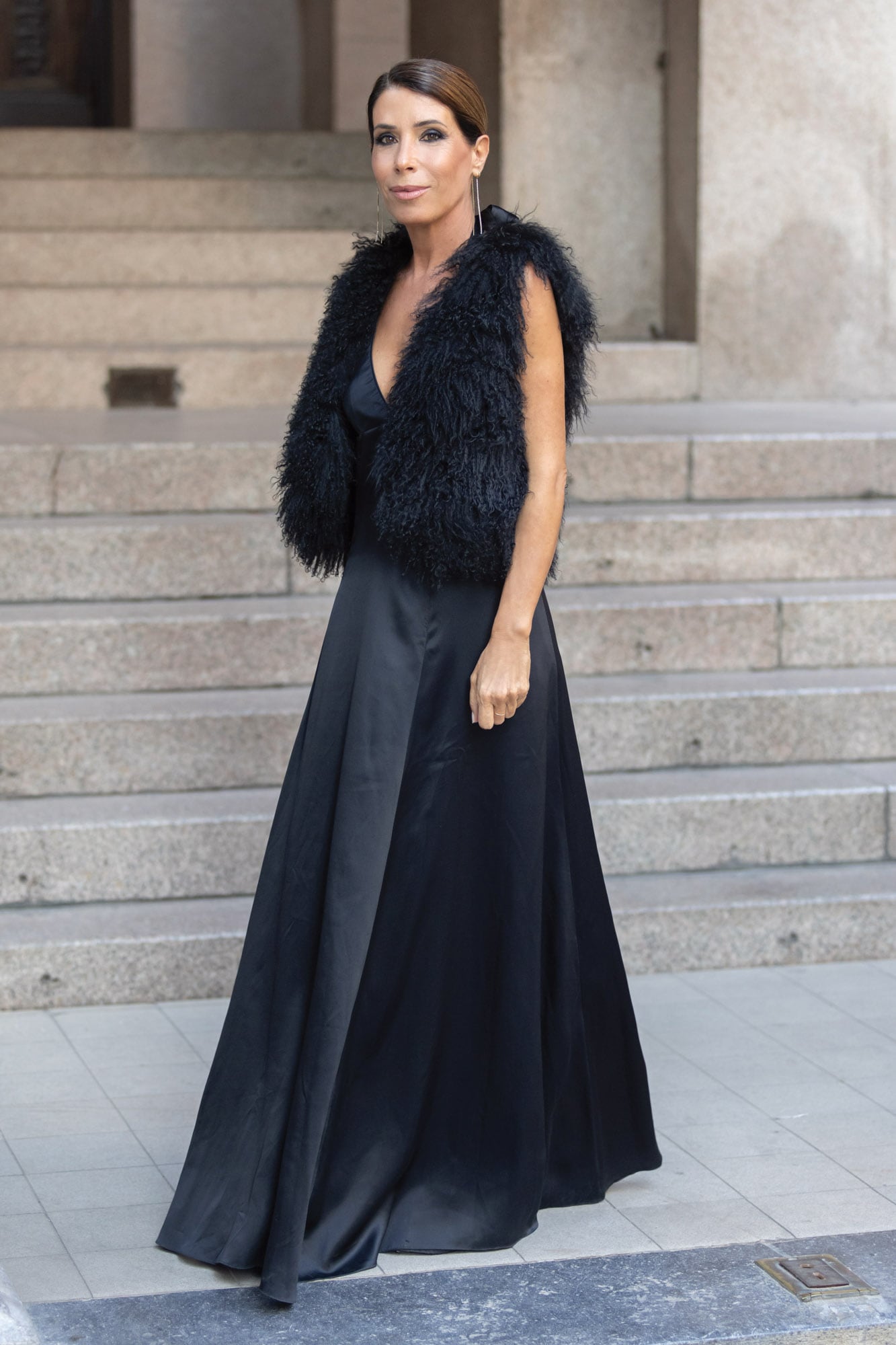 Dolores “Lulu” Cahen d’Anvers, de vestido largo y chaleco de piel.