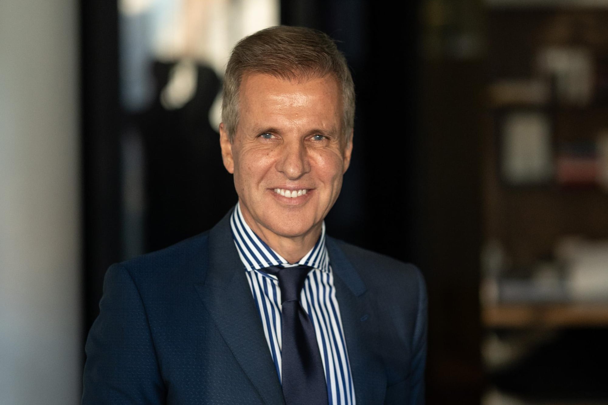 Redrado dijo que la Argentina está atravesando una “uberización” del empleo