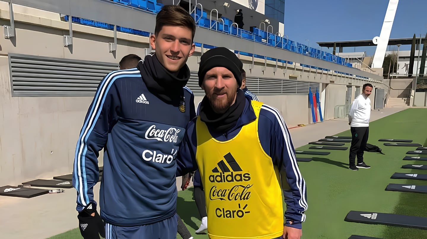 Leonardo Balerdi fue sparring de la selección en el Mundial de 2018 y aprovechó la experiencia para sacarse una foto con Messi