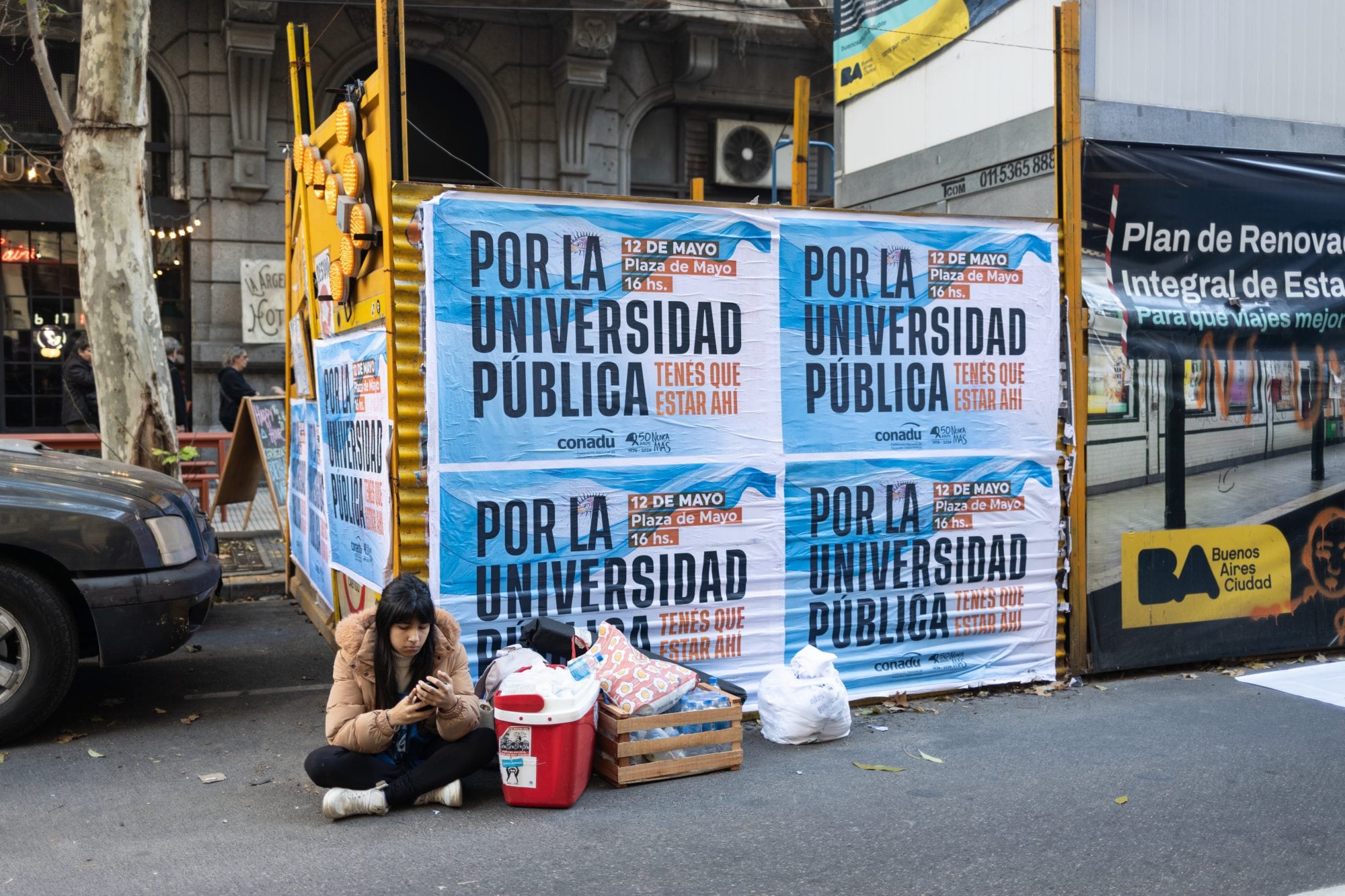 Hoy se realiza la quinta Marcha Federal Universitaria; el Gobierno repone los límites a la venta de tierras