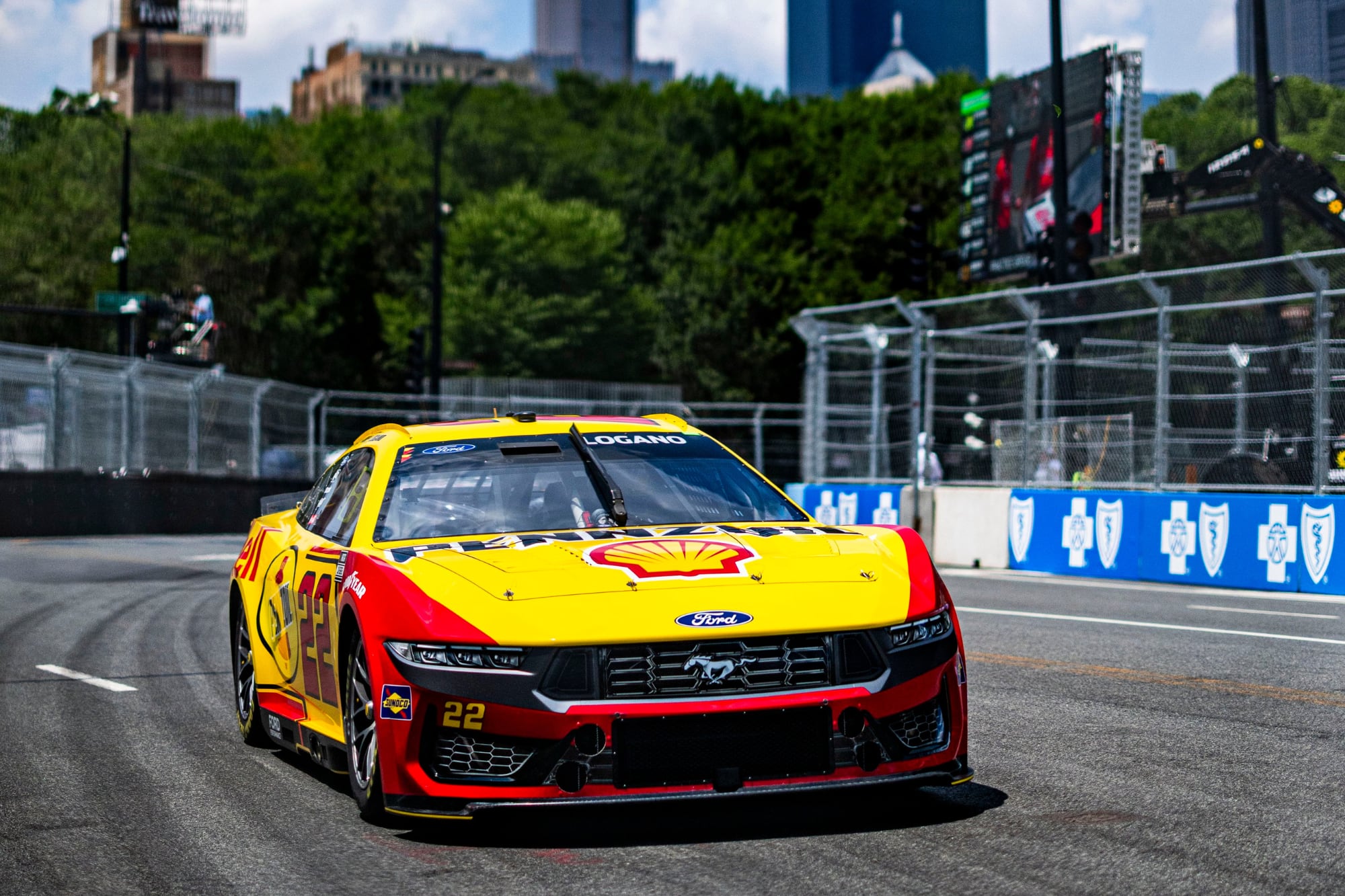 Autoridades confirmaron que el montaje del trazado cuesta unos US$5 millones anuales y que NASCAR debe pedir fecha 2026 dentro de 90 días si desea continuar