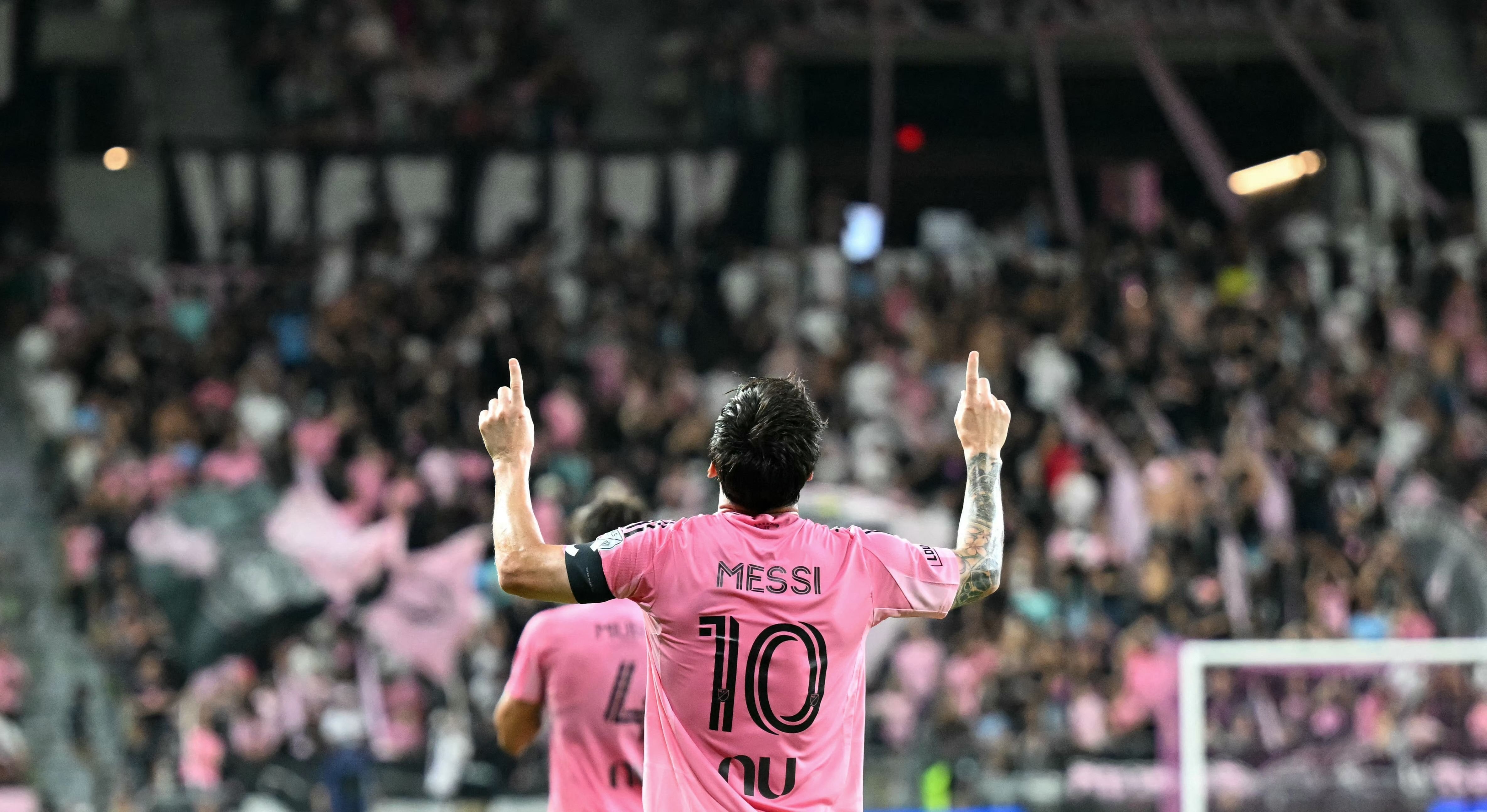 El festejo de Lionel Messi, que llegó a los 100 goles en 115 partidos con Inter Miami