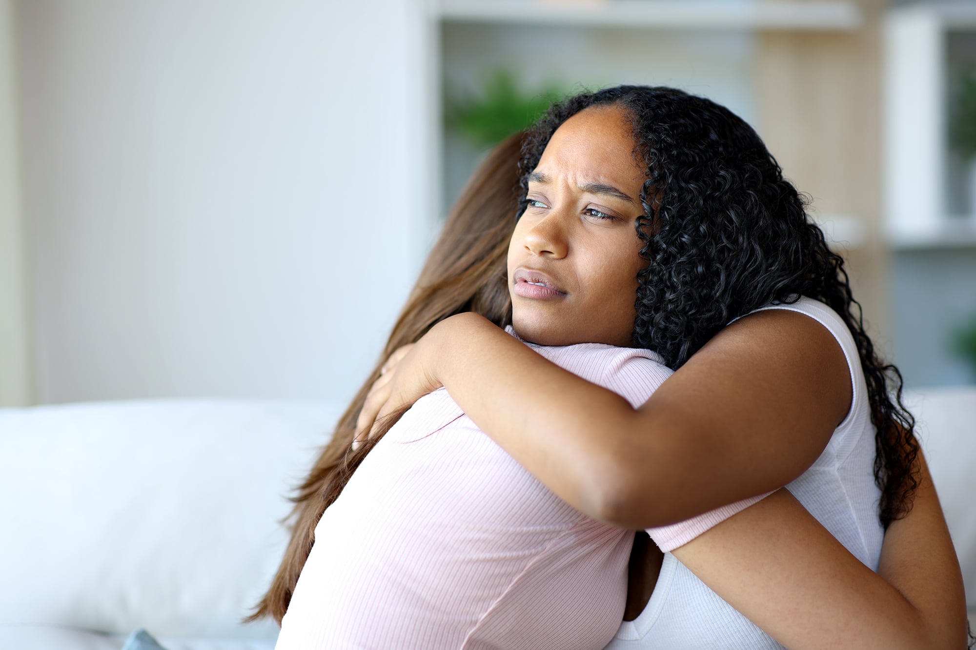 Cuando el vínculo se vuelve un espacio de rivalidad en lugar de apoyo, el bienestar emocional se ve afectado