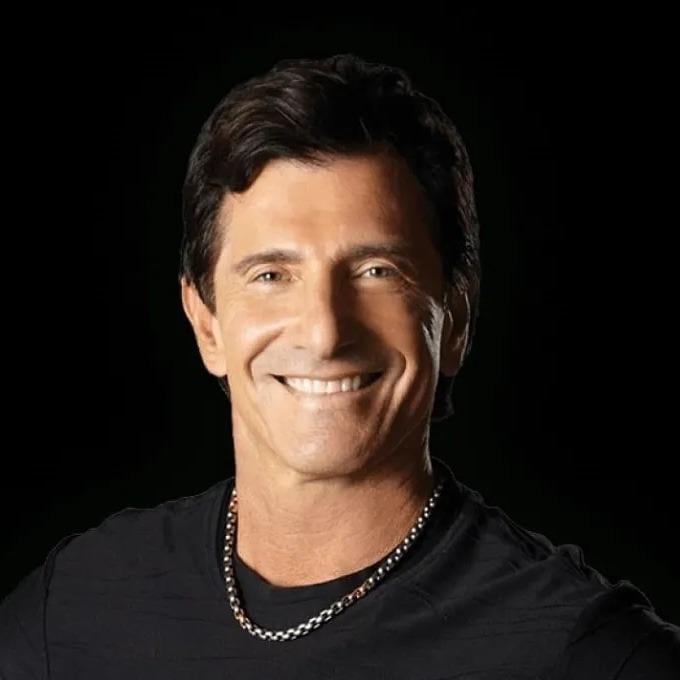 El empresario y escritor es autor de dos best seller sobre finanzas personales (Facebook/ T. Harv Eker)