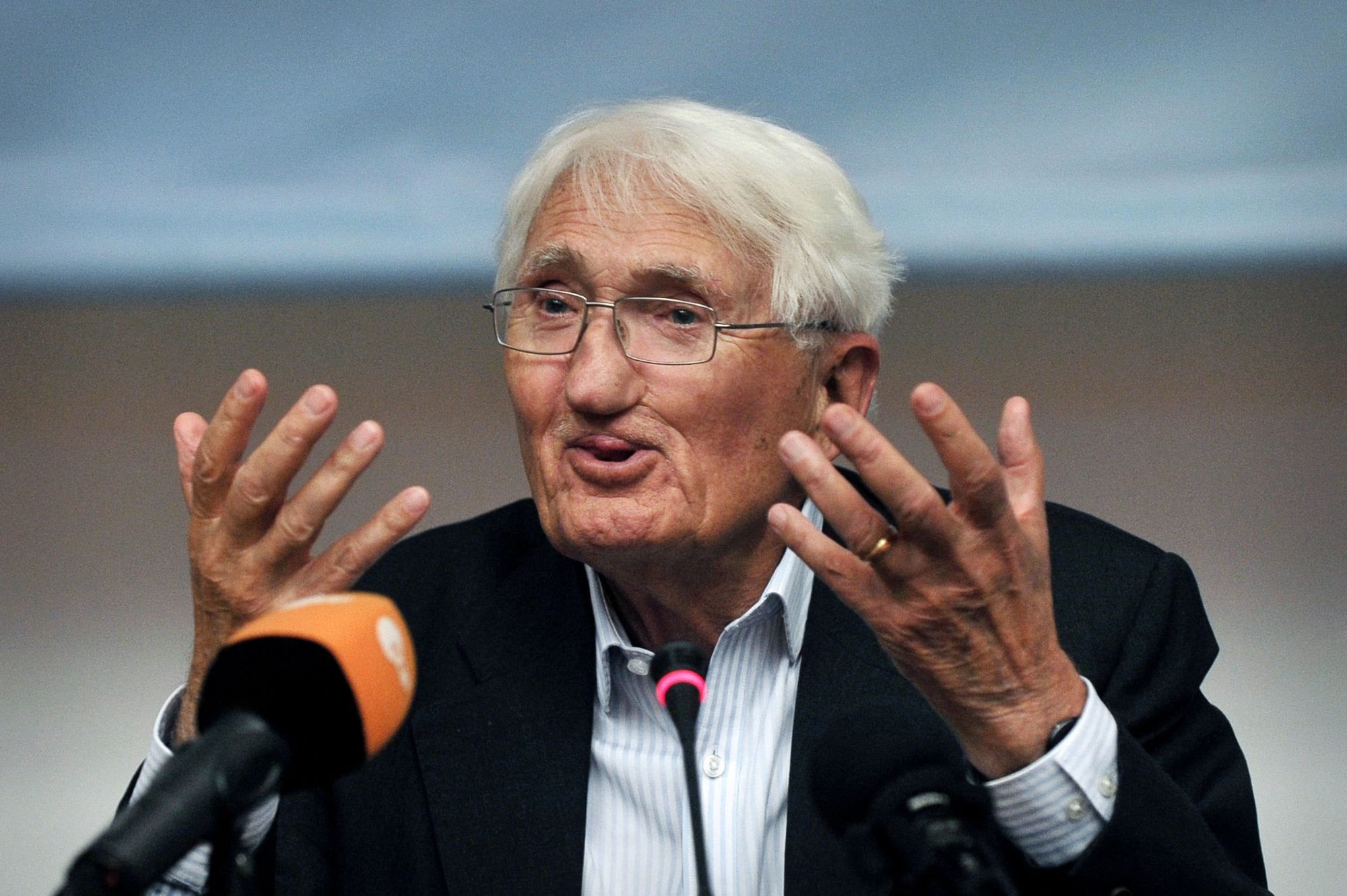 Habermas era la conciencia de la Alemania contemporánea, el “sismógrafo moral de la República Federal”.
