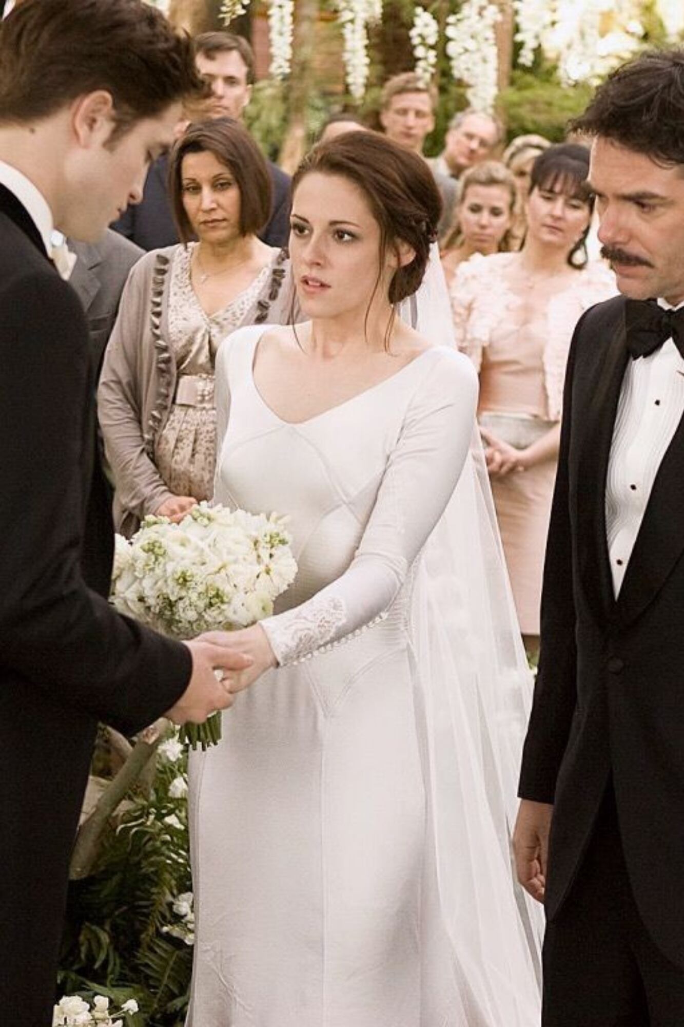 El vestido de Bella Swan en Amanecer parte 1 fue diseñado por Carolina Herrera (Foto: X)