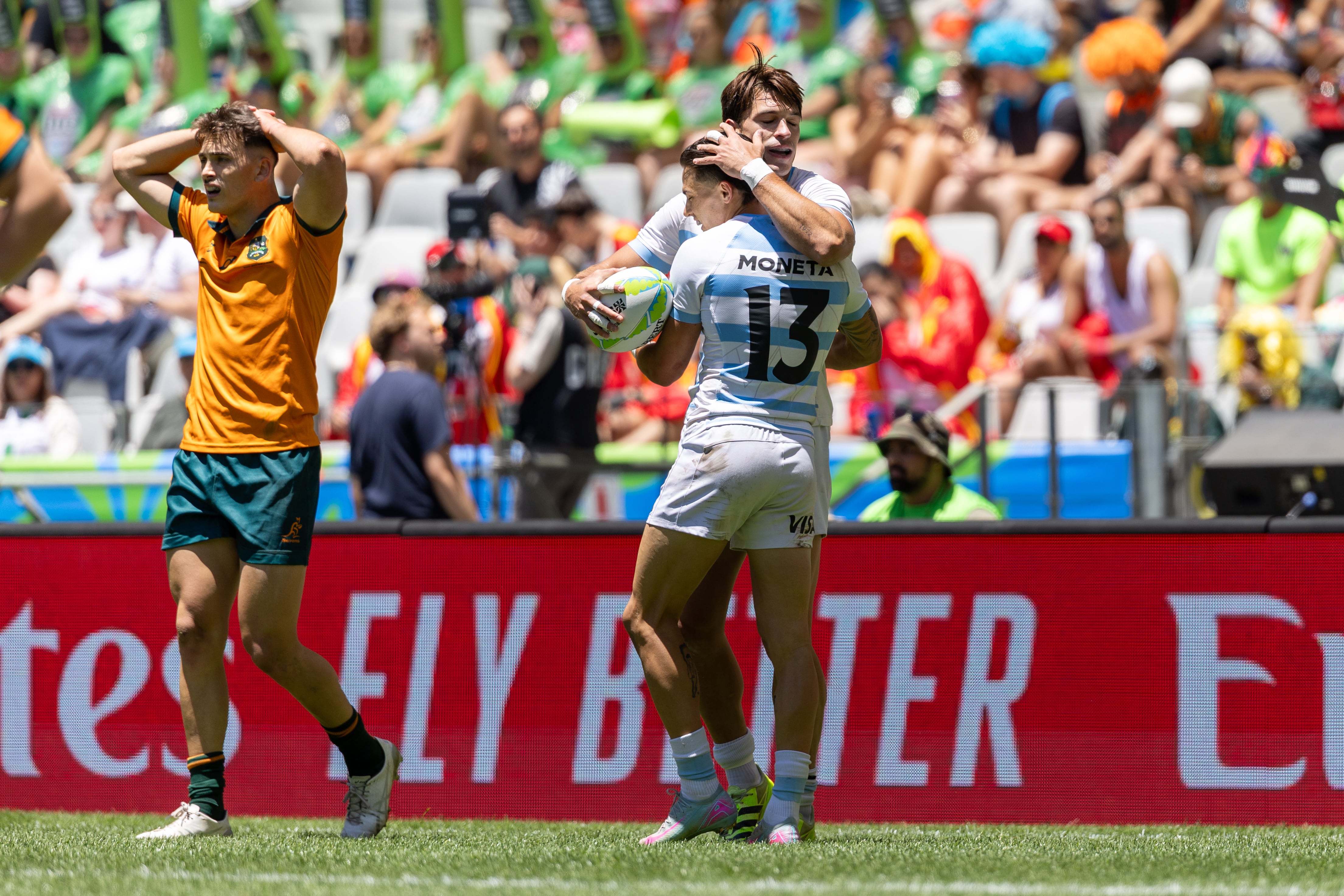Los Pumas 7s comenzaron a paso firme en Ciudad del Cabo y quedaron a un paso de las semifinales
