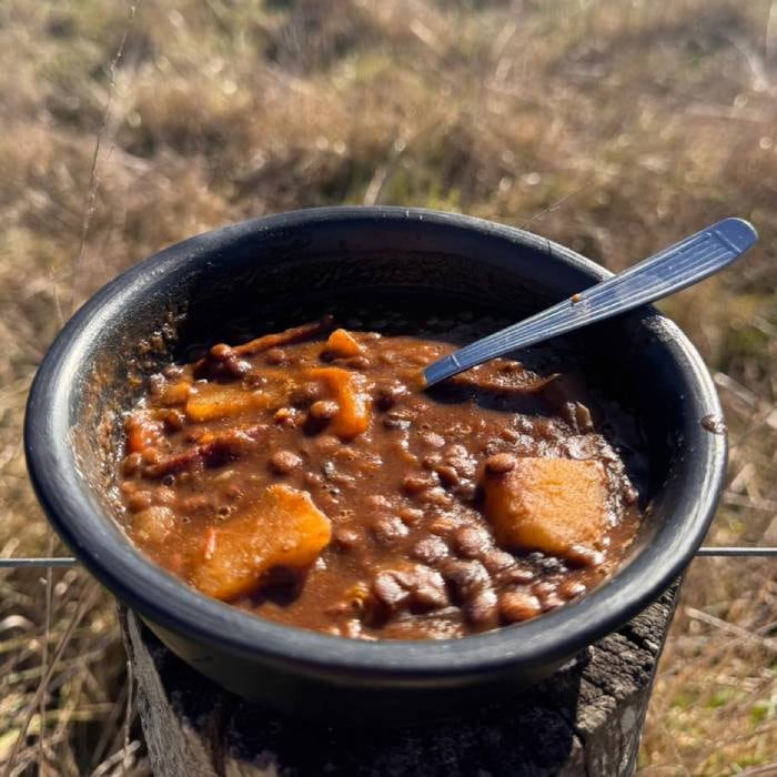 El secreto de los grandes chefs para unas lentejas perfectas: aceite de oliva, ajo y pimentón