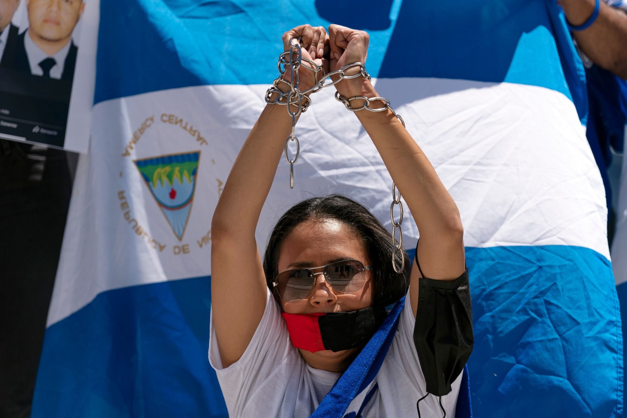 Grupo de Expertos en Derechos Humanos sobre Nicaragua de las Naciones Unidas reveló en un nuevo informe cómo el régimen de Daniel Ortega y Rosario Murillo persiguió a miles de nicaragüenses en el extranjero