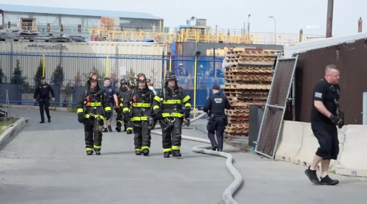 La explosión de un astillero en Nueva York deja 16 heridos, tres de ellos graves