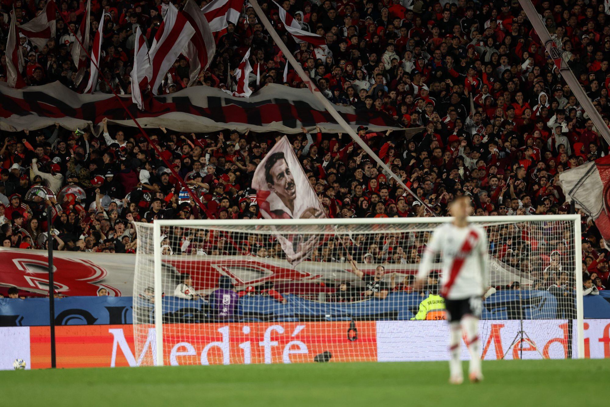 River vs Sarmiento de Junín. Estadio Más Monumental