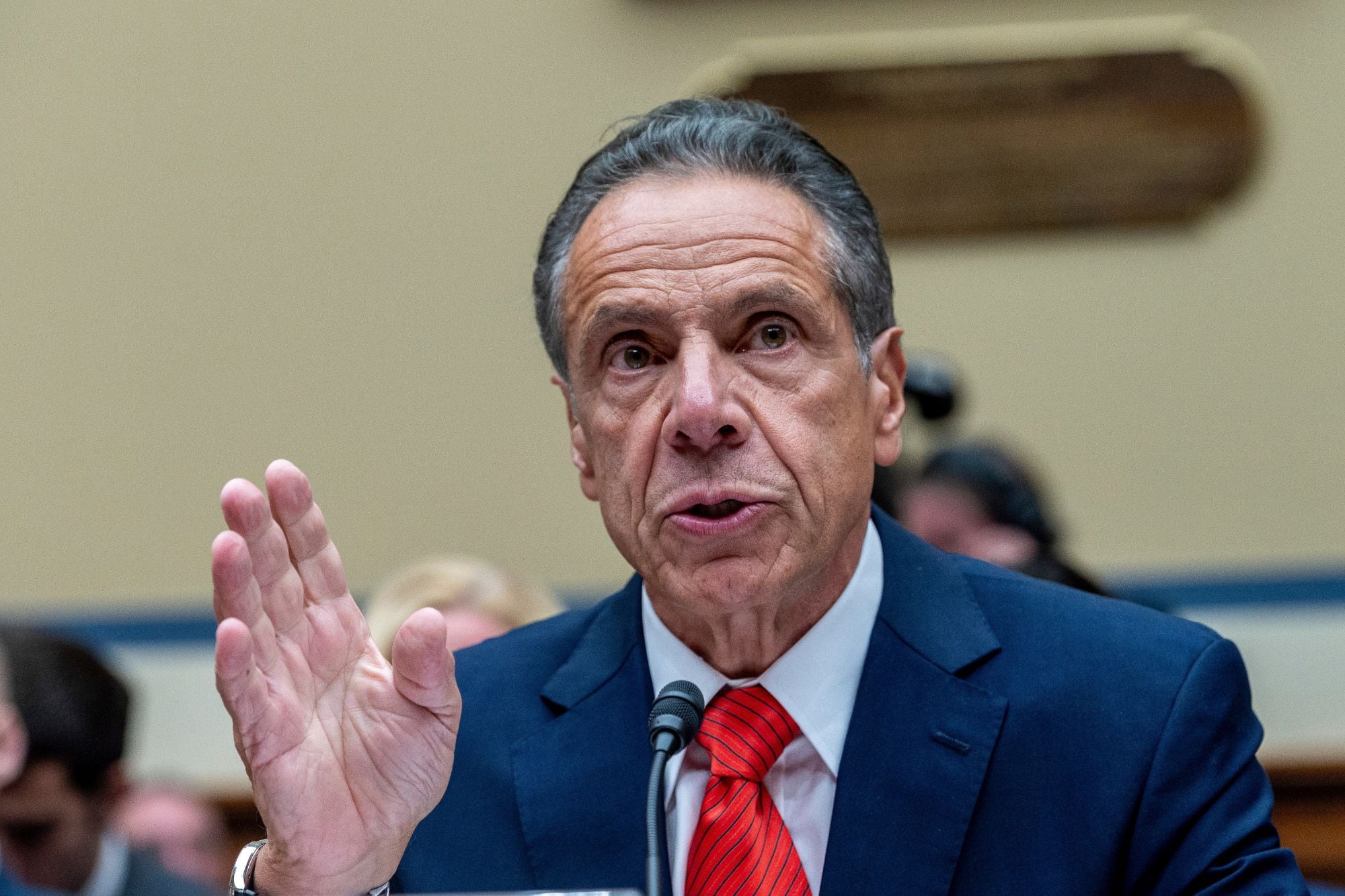 Andrew Cuomo dejó Manhattan y compró una mansión frente al mar en Long Island por US$9,6 millones