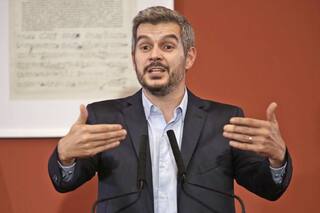 Peña, sobre los cambios en las FF.AA.: "Se modifican directivas, no leyes"