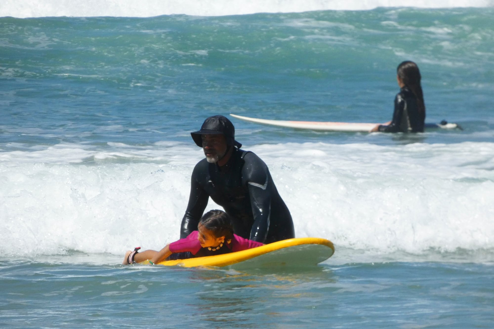 La historia detrás del Capitán David, una leyenda del surf en el sur de Brasil