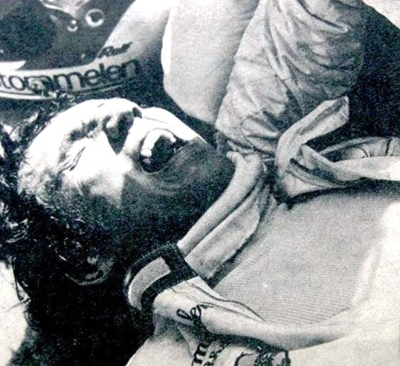 El dolor de Rolf Stommelen: tenía siete fracturas