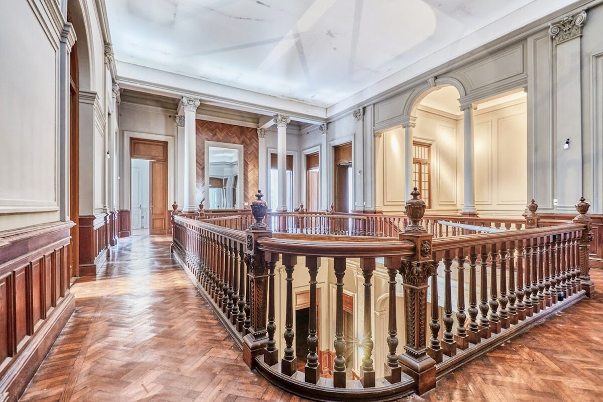 La mansión más cara de la ciudad de Buenos Aires que se vende a US$10  millones - LA NACION