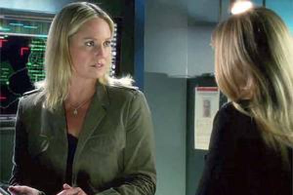 Sherry Stringfield, la actriz de ER Emergencias con la que se relacionó al actor